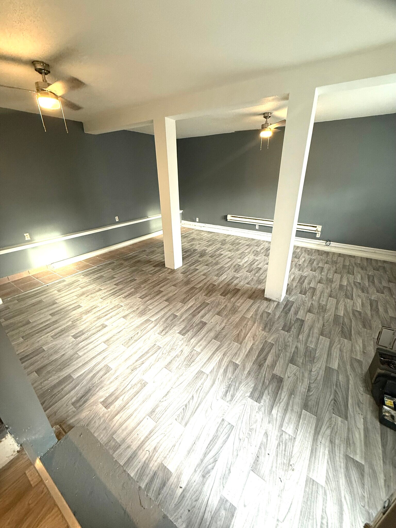 312 N Marion St unit 4, Ottumwa, IA 52501 - photo 1