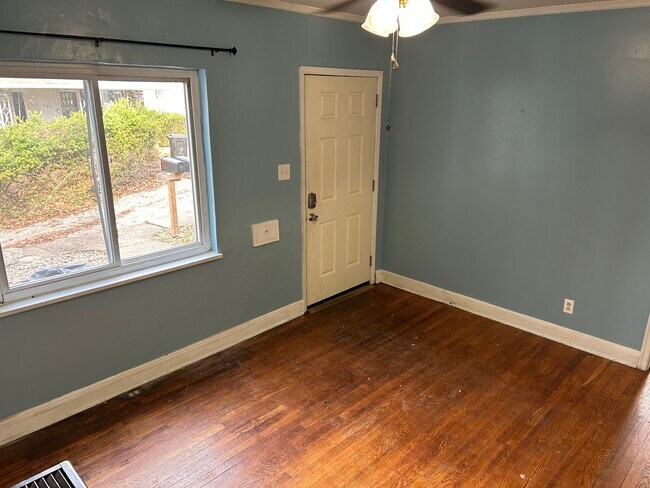 105 Forest Ave unit B, South Charleston, WV 25303 - photo 6