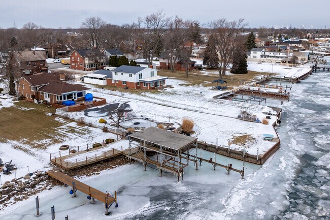 Wyandotte offers a limited number of waterfront properties along the Detroit River.