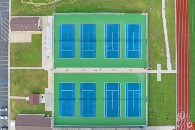 Port Aransas High School has a beautiful tennis court.