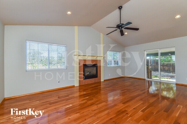 8036 Oliver Rd, Peyton, CO 80831 - photo 4