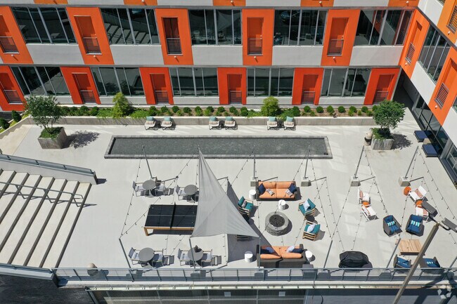 150 N. Third Street Apartments, Columbus, OH 43215 - photo 2