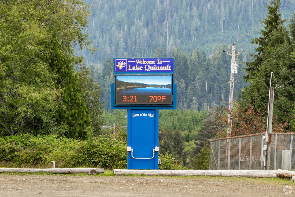 Lake Quinault is the only school district in the area that is both elementary and high school.