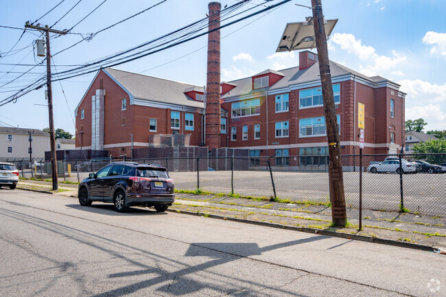 John Marshall School No. 20 is a pretty diverse school.
