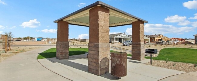 9541 W Tamarisk Ave, Tolleson, AZ 85353 - photo 6