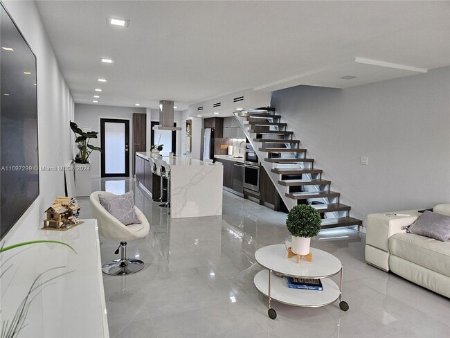 6901 Edgewater Dr unit 311, Coral Gables, FL 33133 - photo 2