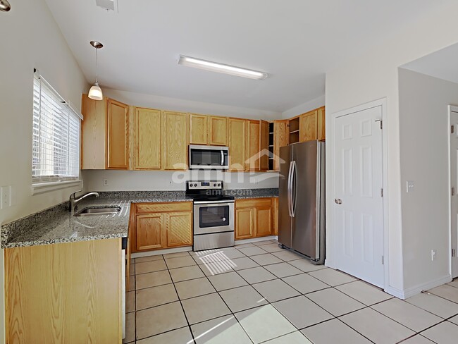 5240 Goshawk St, Brighton, CO 80601 - photo 3