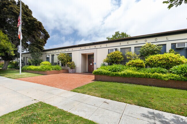 Overland Avenue Elementary School is ranked as the 2021 6th best school in the LAUSD.