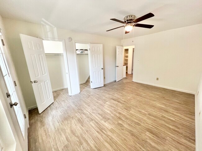Front-Upper Bedroom