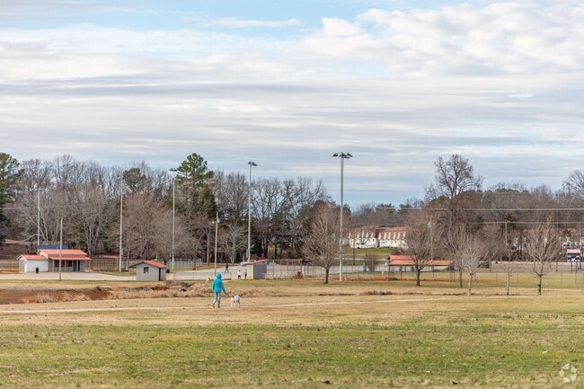 Locals love to stroll Winchester City Park with their dogs throughout the year.