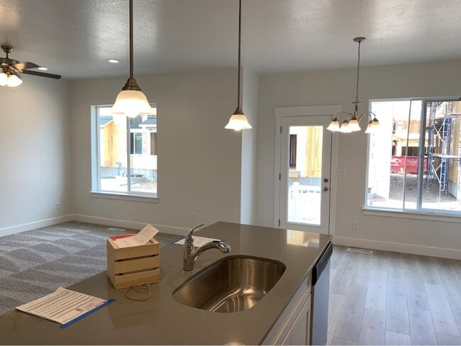 3740 W 2380 N, Lehi, UT 84043 - photo 3