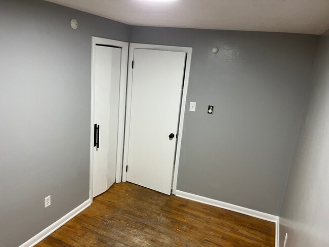 507 Pennsylvania Ave unit Upper, Irwin, PA 15642 - photo 4