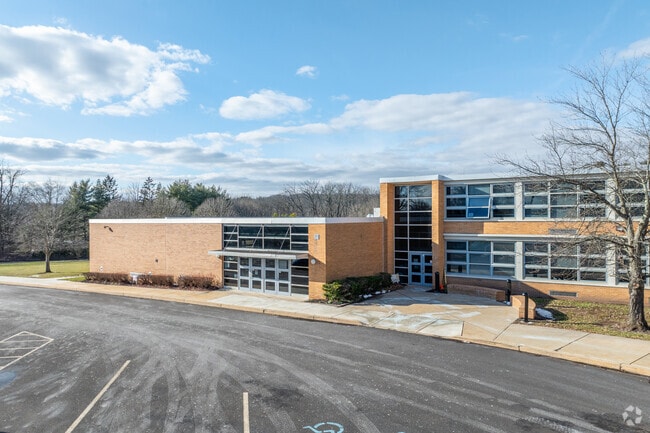The student to teacher ratio at Pennridge South Middle School is 10 to 1.