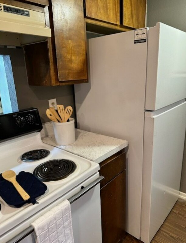 124 S Las Vegas Trail, White Settlement, TX 76108 - photo 5