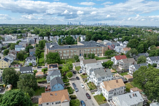 The Henderson Inclusion School provides students education from K-12th grade.