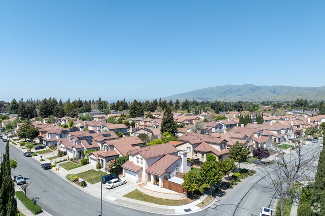 Mediterranean-style homes in Brooktree line quiet streets with views of the rolling East Bay hills.
