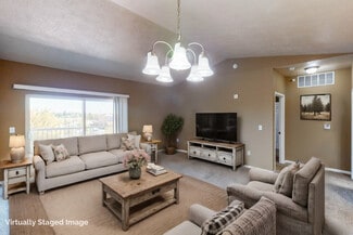 5000 S Mac Arthur Ln, Sioux Falls, SD 57108