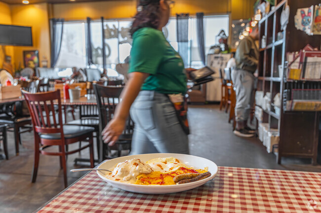 For breakfast food, Maple Hills residents can stop into the bustling Countryside Cafe.