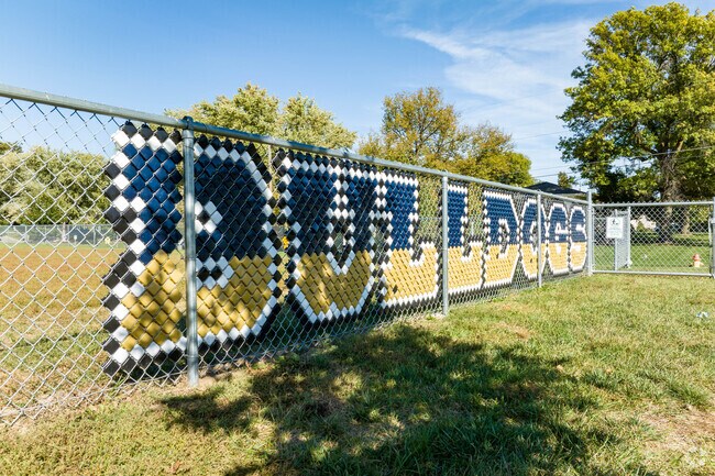 The Rockbrook Elementary School mascot is the Bulldogs.