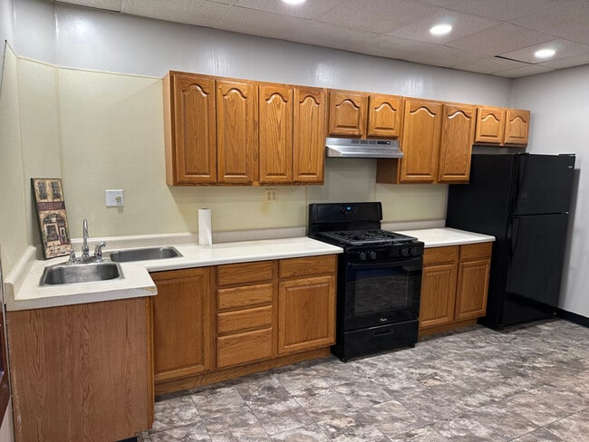 456-458 Main St unit 454 Apt 2, Marseilles, IL 61341 - photo 7