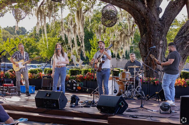 Towne Centre has Music Under the Oaks and other events in Snee Farm.