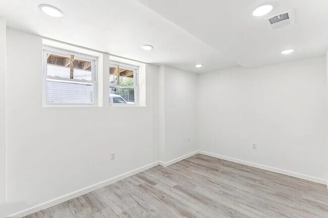 507 S 63rd St unit 2, Philadelphia, PA 19143 - photo 4