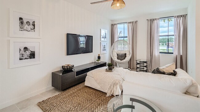 371 NE 16th St, Florida City, FL 33034 - photo 4