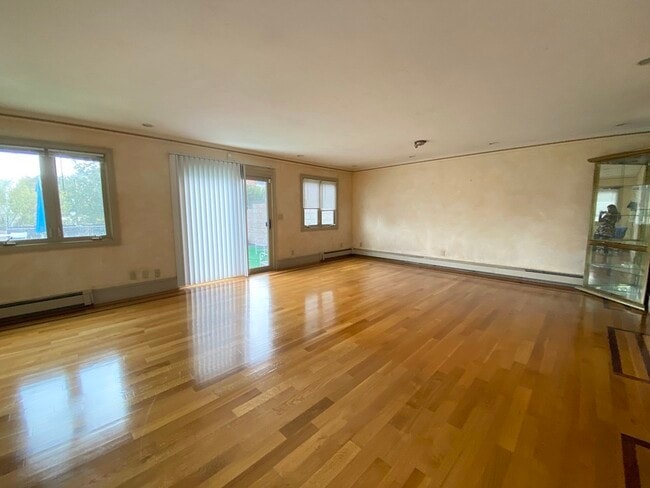 27 Saint Marys Ct unit 99, Brookline, MA 02446 - photo 7