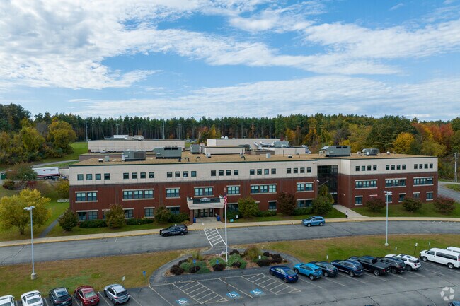 Hollis-Brookline High School is located in the Hollis neighborhood.