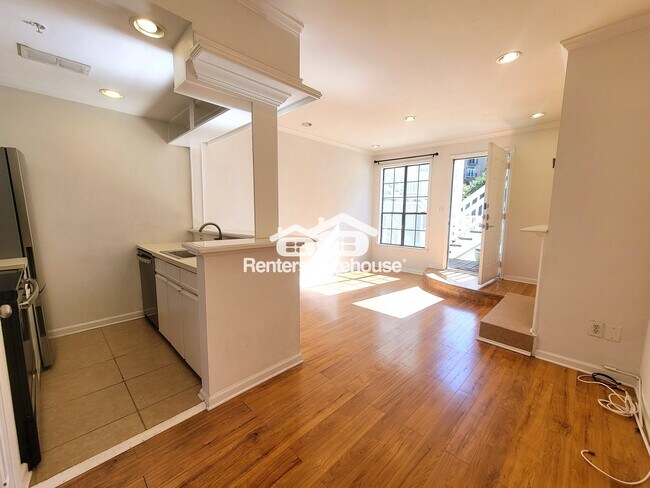 1050 Piedmont Ave NE unit 8, Atlanta, GA 30309 - photo 5