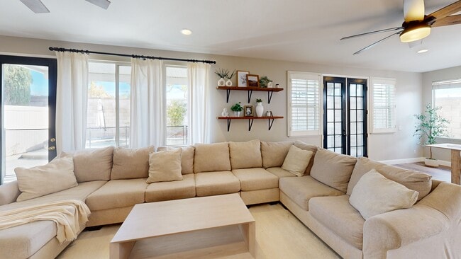 26586 Weston Hills Dr, Murrieta, CA 92563 - photo 2