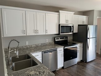 42 Jackson St, Akron, NY 14001