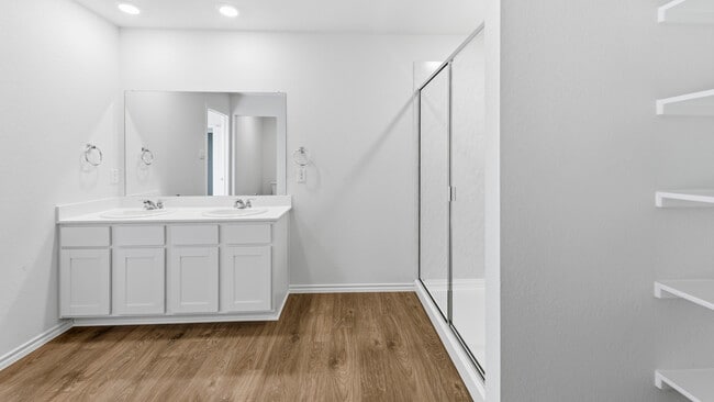 835 Tiger Lily Way, Pilot Point, TX 76258 - photo 6