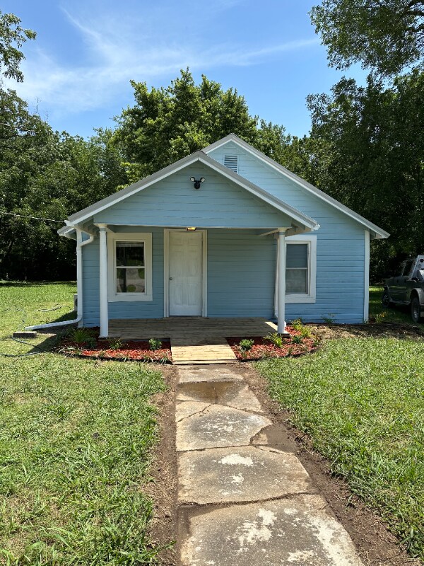 442 N 1st St, Vinita, OK 74301