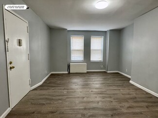 156 Cornelia St, Brooklyn, NY 11221