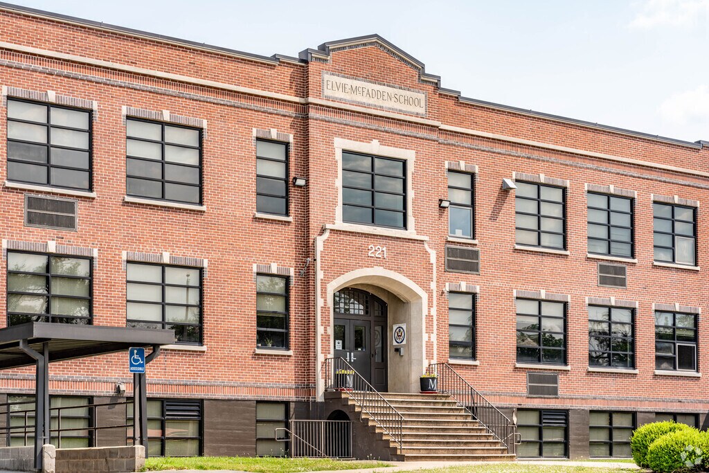 The McFadden School of Excellence educates young K-5 learners living in Murfreesboro, TN.