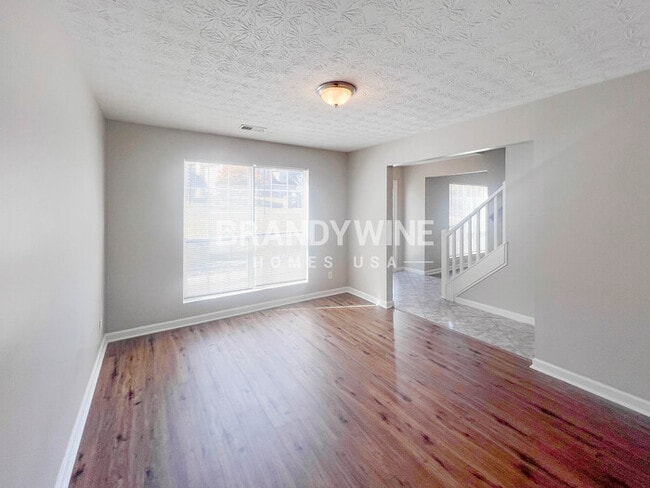 627 Stonemill Manor, Lithonia, GA 30058 - photo 3