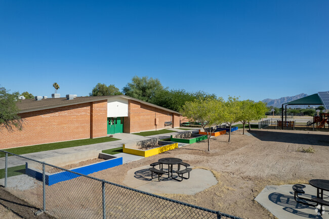 Have class or a picnic outside at the Roberts Naylor K8 School in the Naylor neighborhood.