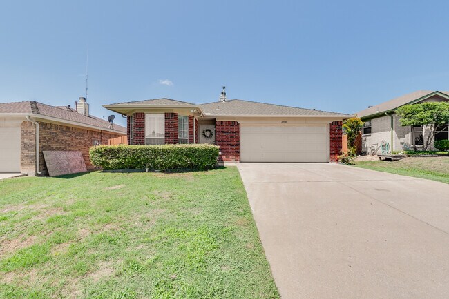 2508 Concina Way unit 2508 Concina Way, Fort Worth, TX 76108 - photo 2