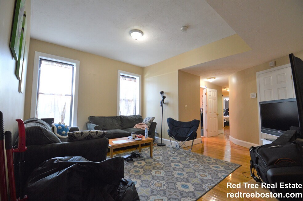 19 Highgate St unit 17 8, Allston, MA 02134 - photo 1