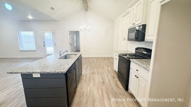1709 102nd St unit A, Lubbock, TX 79423 - photo 4