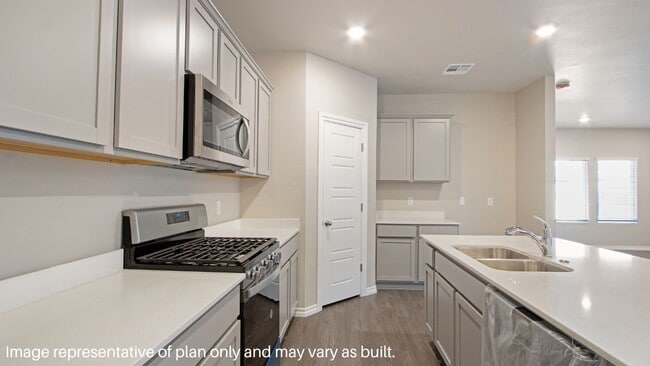 2409 Starlight St unit 36210795, Grand Prairie, TX 75052 - photo 5