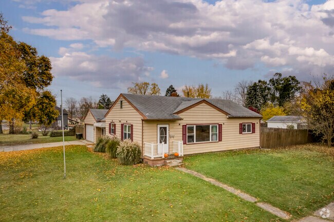 Traditional minimal homes in Lansing Avenue Heights are very charming and well-kept.
