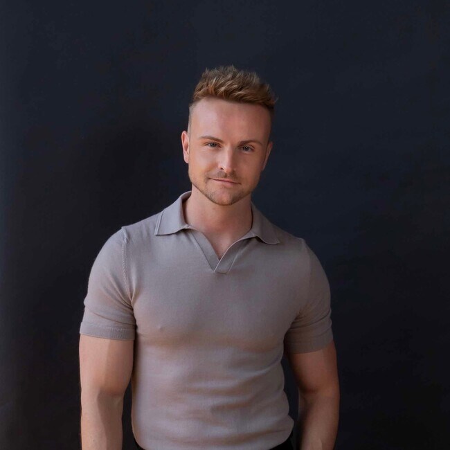 Agent Photo