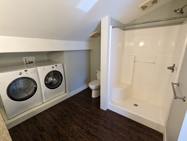 401 State St unit 20, Erie, PA 16501 - photo 3