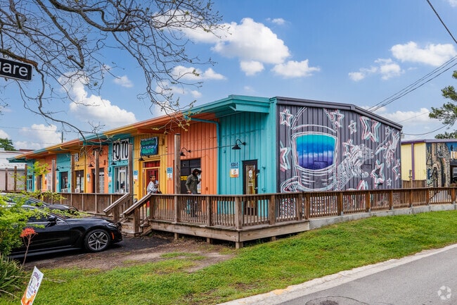 There are plenty of dining options at Railroad Square near FAMU.