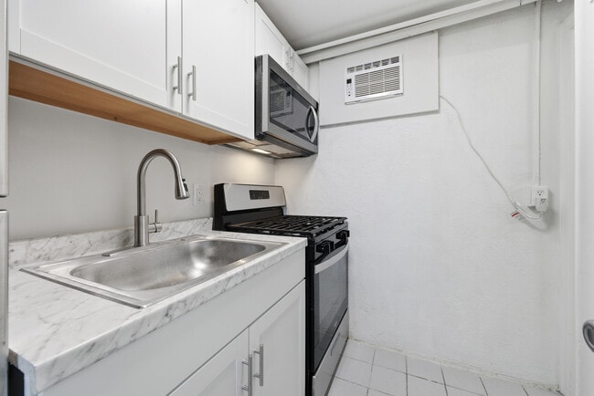 807 W New York Ave unit 110, Somers Point, NJ 08244 - photo 4