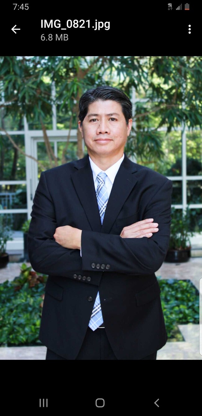 Agent Photo