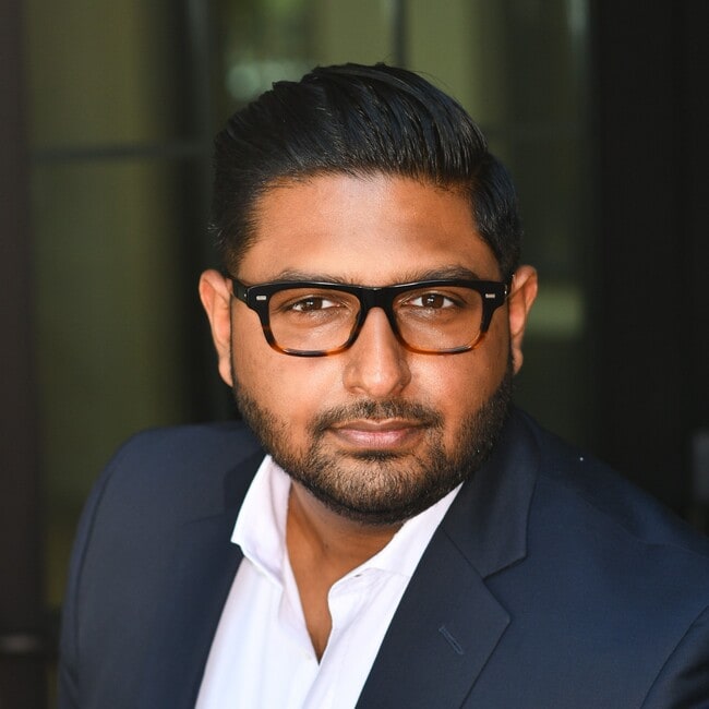 Agent Photo