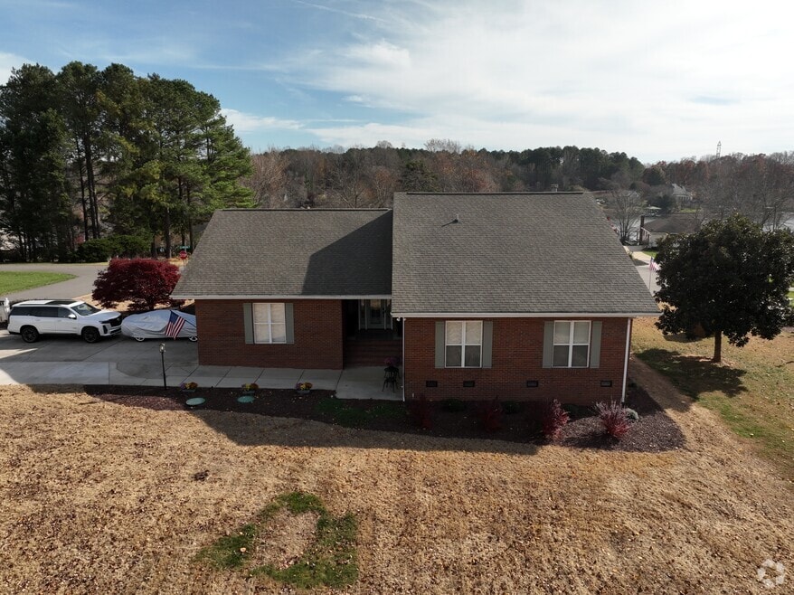 110 Captains Way, Troutman, NC 28166 - photo 2